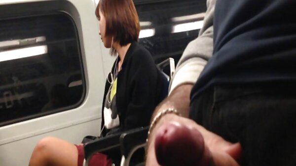 Melancap solo penggoda si gambar blue lucah rambut coklat comel syurga