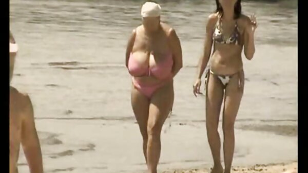 Wanker dari Jepun Kaori Amai merangsang wayang lucah korea kemaluannya yang basah dengan dildo