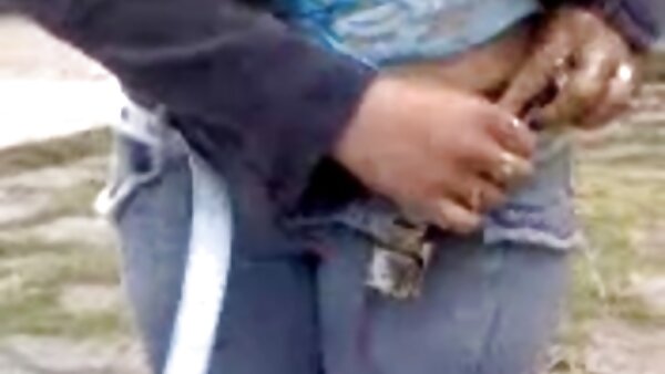 Nerd si rambut coklat teman wanita menghisap lemak zakar dan gemuk lucah mendapat cucuk mubaligh