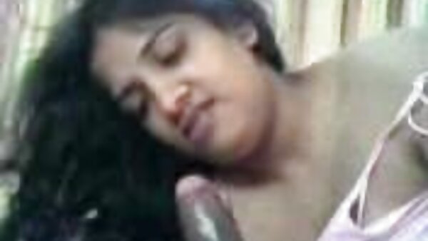 Berpayu dara atiqah seks besar si rambut coklat Alexis Breeze suka menggerudi kemaluan yang sukar