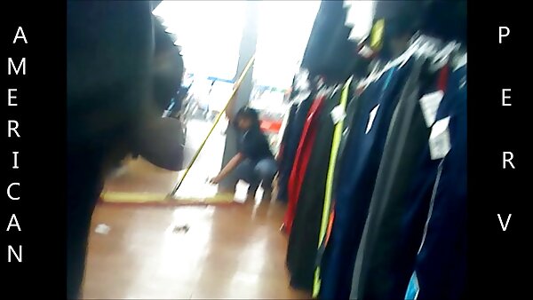 Lesbo hijab lucah kurus yang menarik perhatian Sofie dan Jessica suka mengusik celah